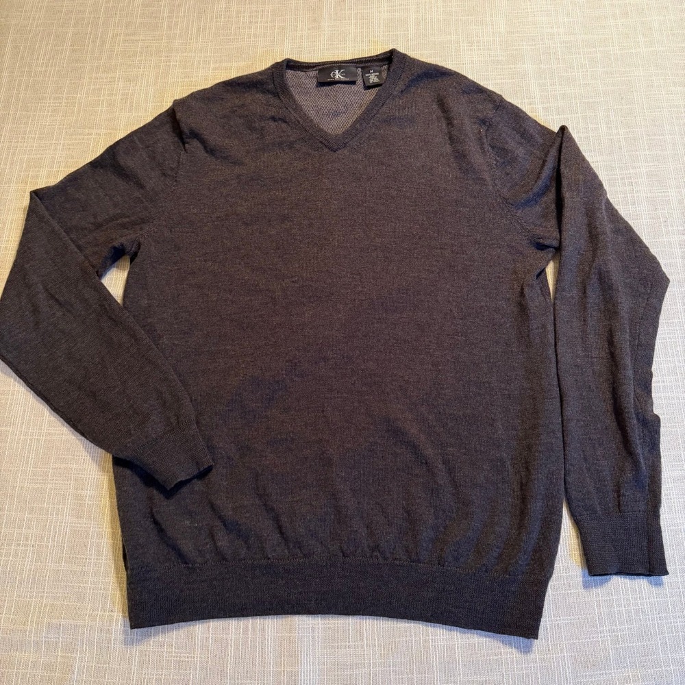 Calvin Klein Mens Extra Fine Merino Wool V-Neck Sweater Charcoal Grey Size M